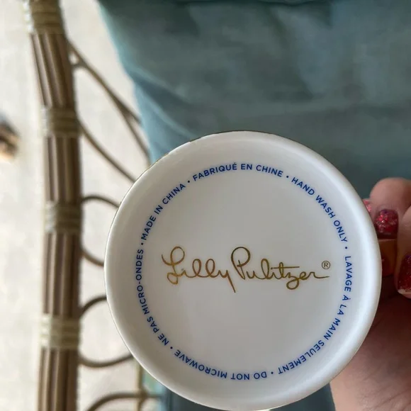 Lilly Pulitzer Vibrant Sea Life Mug with Gold Handle - Picture 3 of 3